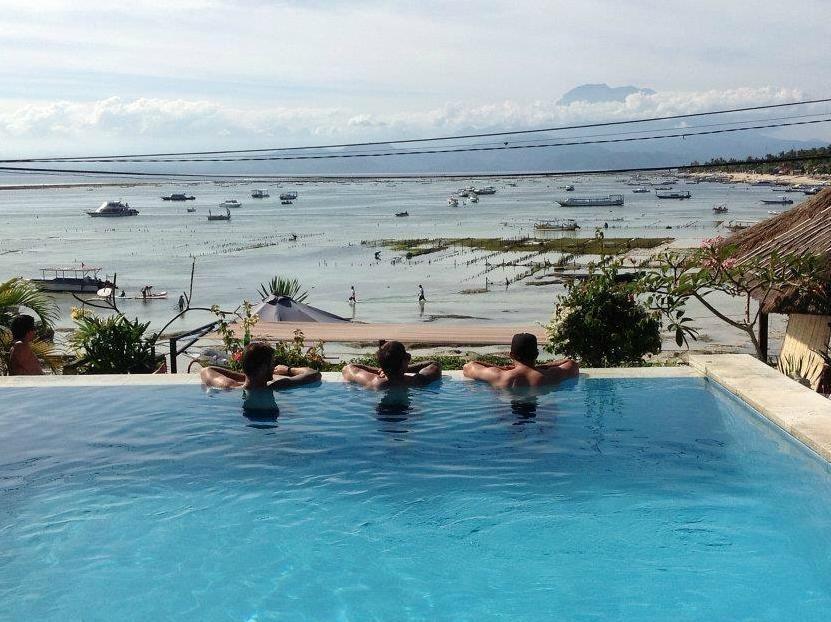 Ware Ware Surf Bungalow Lembongan Nusa Lembongan Extérieur photo